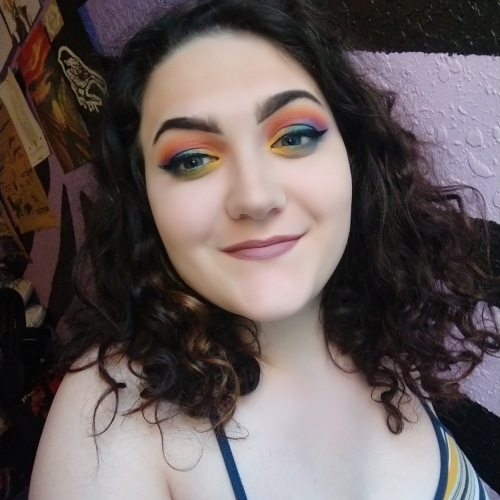 Meet your Posher, Adrianna